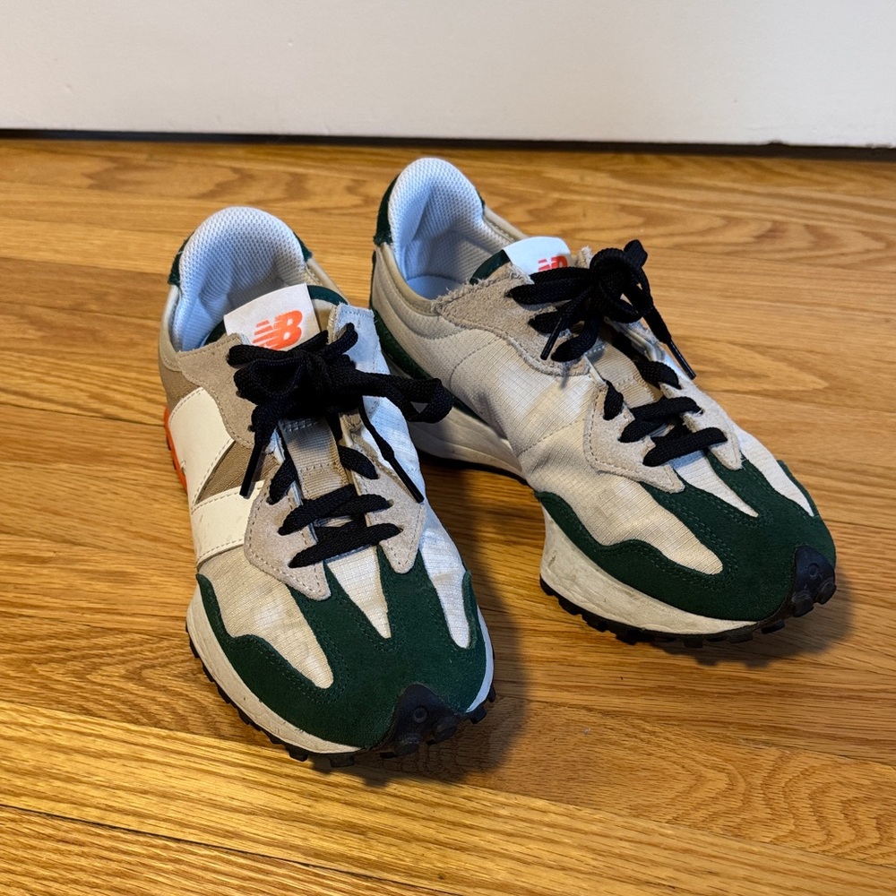 New Balance 327 Forest Green and Cream Sneakers